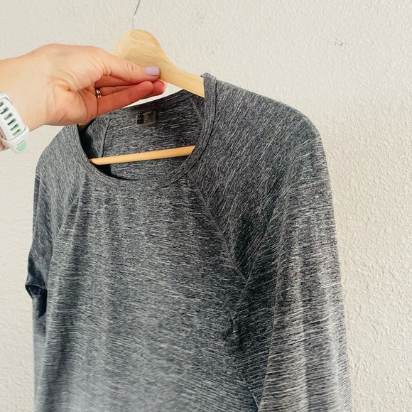 Marmot Ombré Grey Long Sleeve Athletic Top - Picture 6 of 8